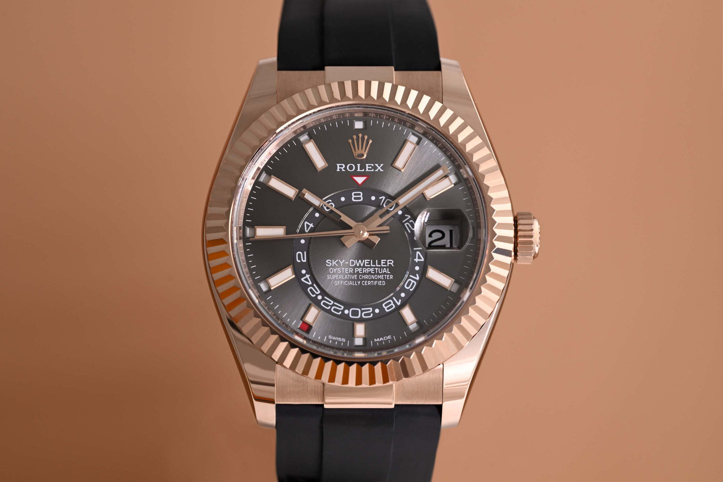 Rolex Sky-Dweller Rose Gold - Rhodium Dial - 326235 - Full Set
