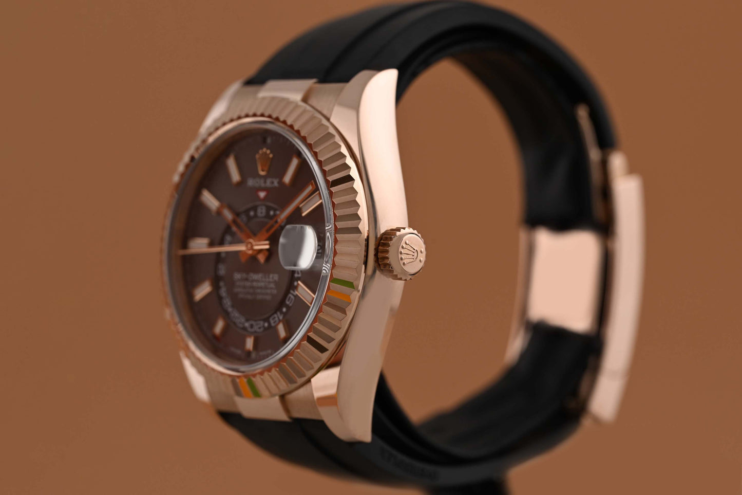 Rolex Sky-Dweller Rose Gold - Rhodium Dial - 326235 - Full Set