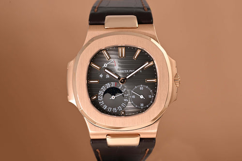 Patek Philippe Nautilus 5712R-001 - Full Set - Like NEW