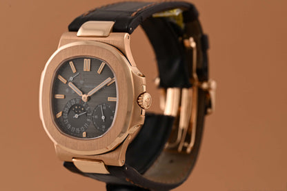 Patek Philippe Nautilus 5712R-001 - Full Set - Like NEW