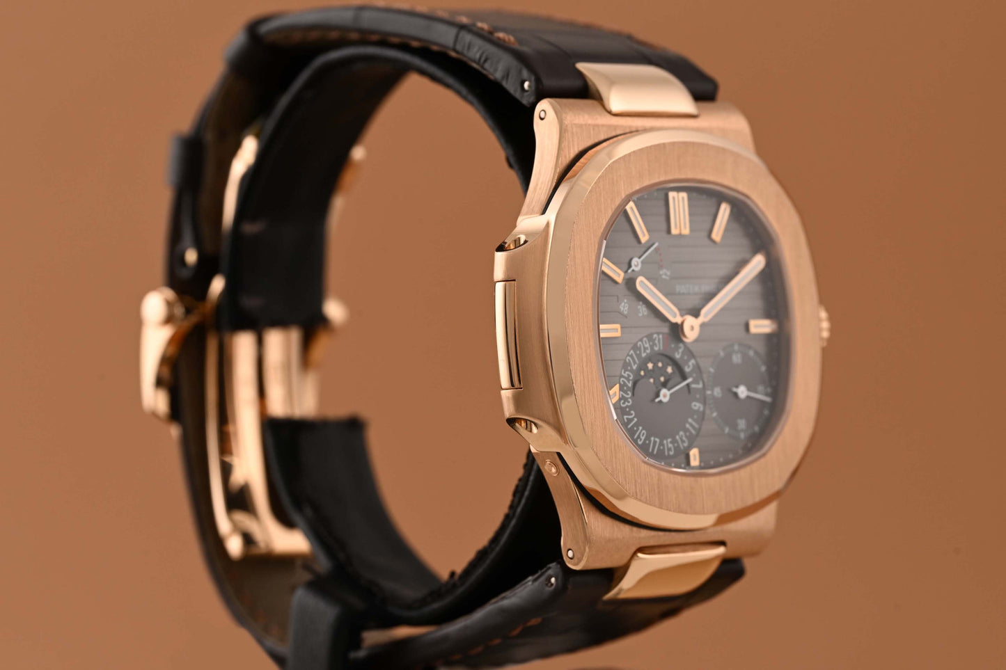 Patek Philippe Nautilus 5712R-001 - Full Set - Like NEW