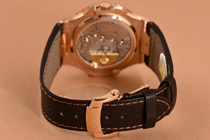 Patek Philippe Nautilus 5712R-001 - Full Set - Like NEW