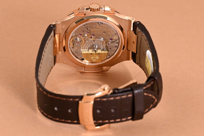 Patek Philippe Nautilus 5712R-001 - Full Set - Like NEW