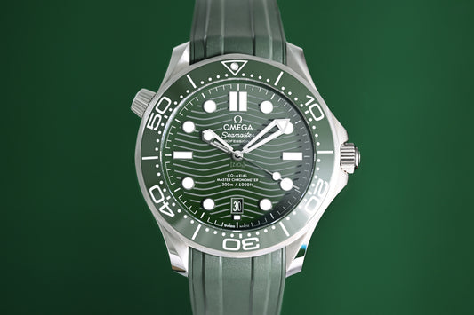 Omega Seamaster Diver 300M - Green Dial - Full Set