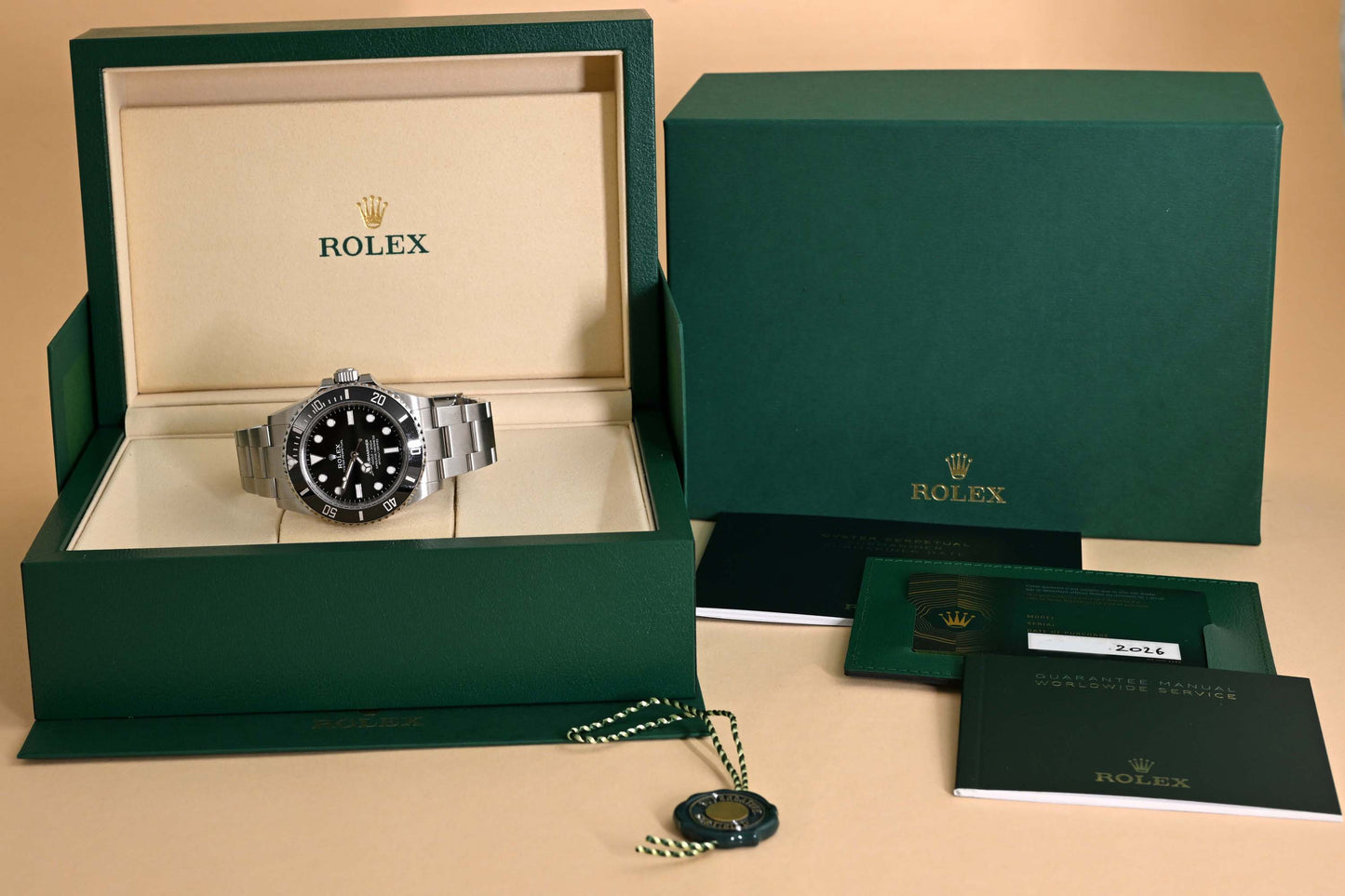 Rolex Submariner No Date 124060 - Full Set - NEW 2026