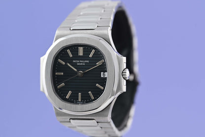 Patek Philippe Nautilus 3800/1A-001 - Blue & Black Dial - Full Set