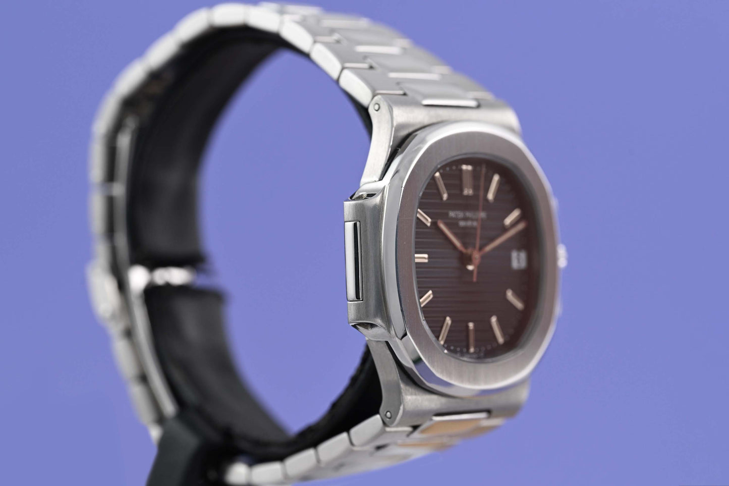 Patek Philippe Nautilus 3800/1A-001 - Blue & Black Dial - Full Set