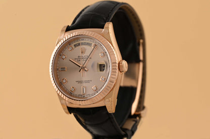 Rolex Day-Date Rose Gold 118135 - Rose Dial - Full Set - N.O.S.