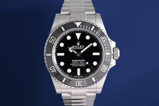 Rolex Submariner No Date 124060 - Full Set - NEW