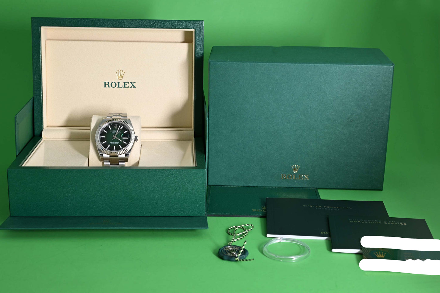 Rolex Datejust 41 - 126334 - Green Ombre Dial - Full Set - NEW
