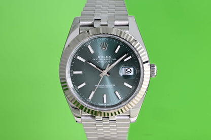 Rolex Datejust 41 - 126334 - Green Dial - Full Set