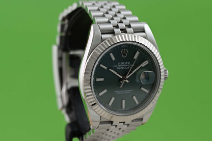 Rolex Datejust 41 - 126334 - Green Dial - Full Set