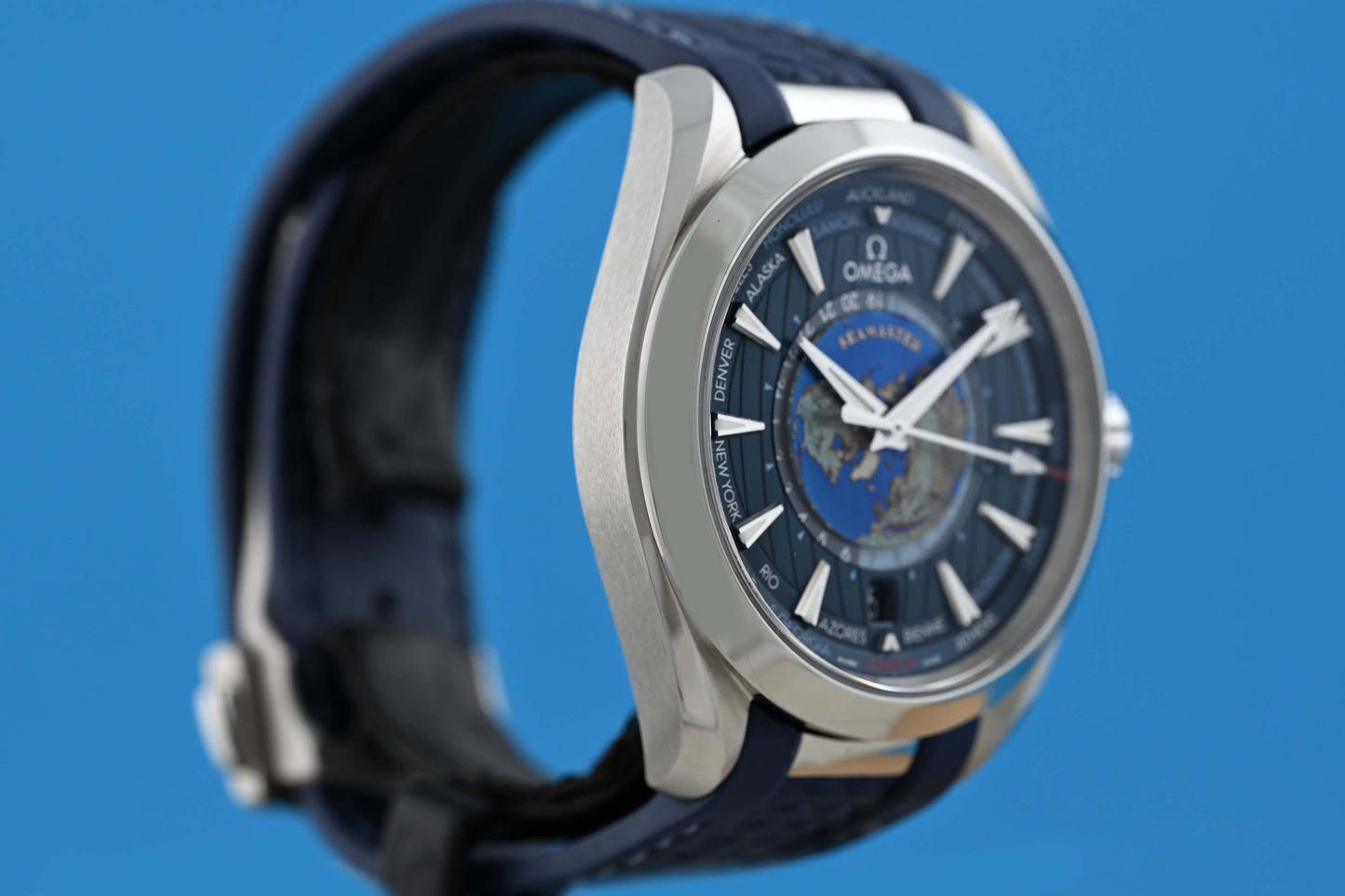 OMEGA Seamaster Aqua Terra Automatic Blue Dial - Worldtimer - Full Set - Like NEW