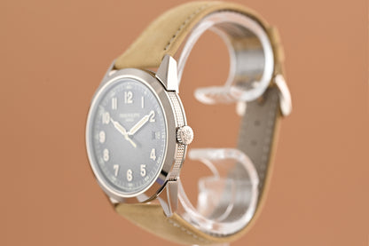 Patek Philippe Calatrava 5226G-001 - Full Set
