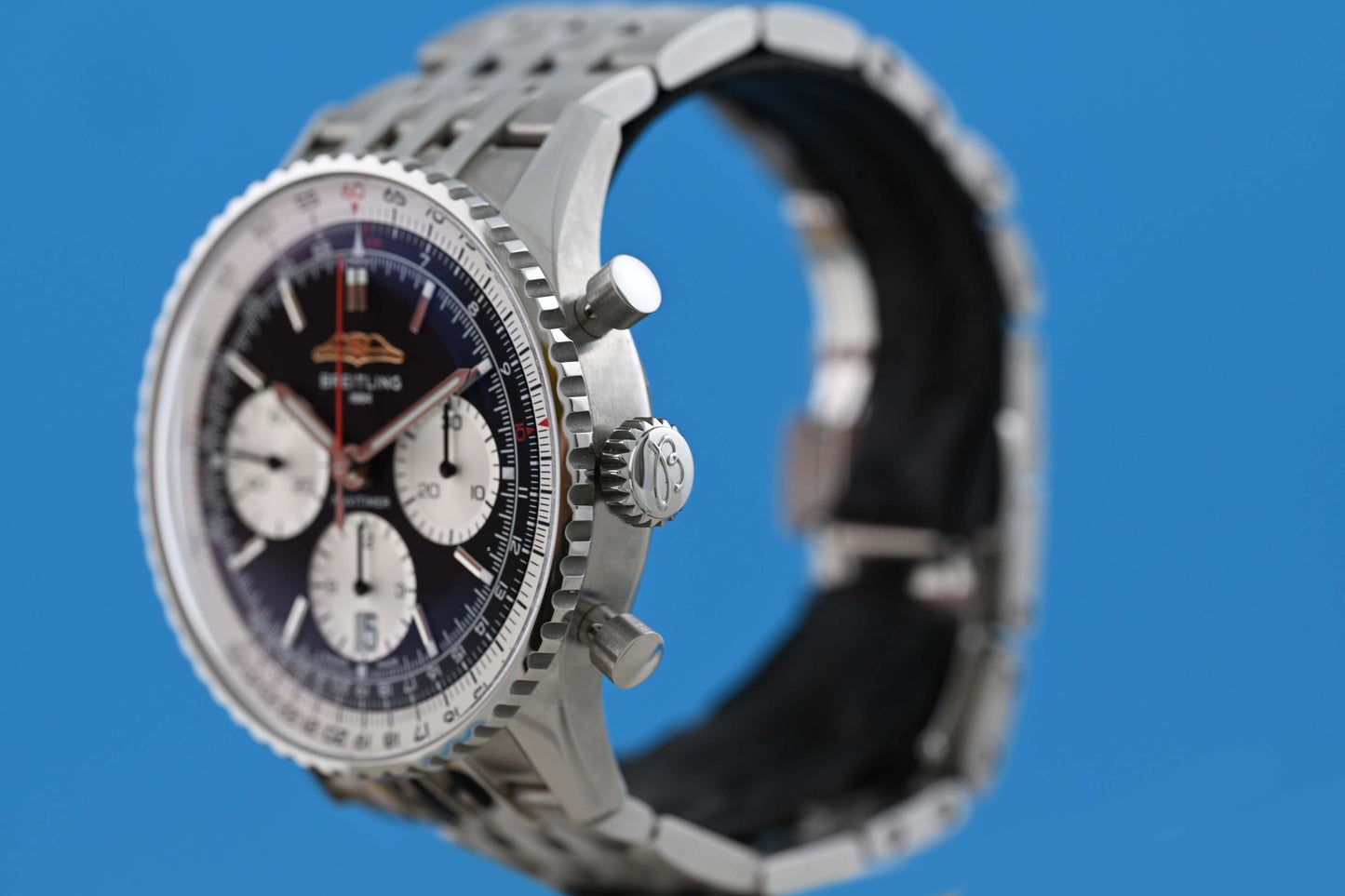 Breitling Navitimer  B01 Chronograph 41 - Black Dial - Full Set