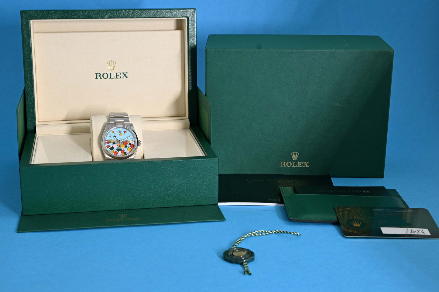 Rolex Oyster Perpetual 36 mm 126000 - Full Set - Celebration Dial - Like NEW