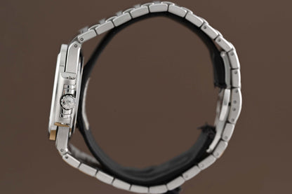 Patek Philippe Nautilus 7118/1A-011 - Full Set