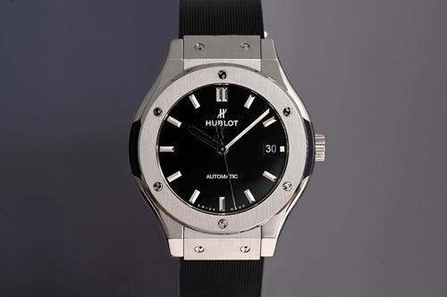 Hublot Classic Fusion 38 Titanium