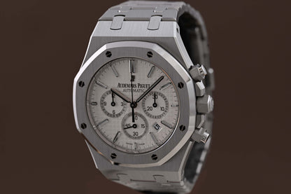 Audemars Piguet Royal Oak Chronograph 41mm - Full Set - Silver Toned Dial