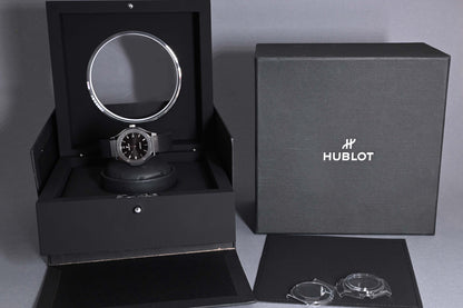 Hublot Classic Fusion 38 Titanium