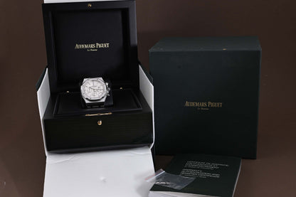 Audemars Piguet Royal Oak Chronograph 41mm - Full Set - Silver Toned Dial