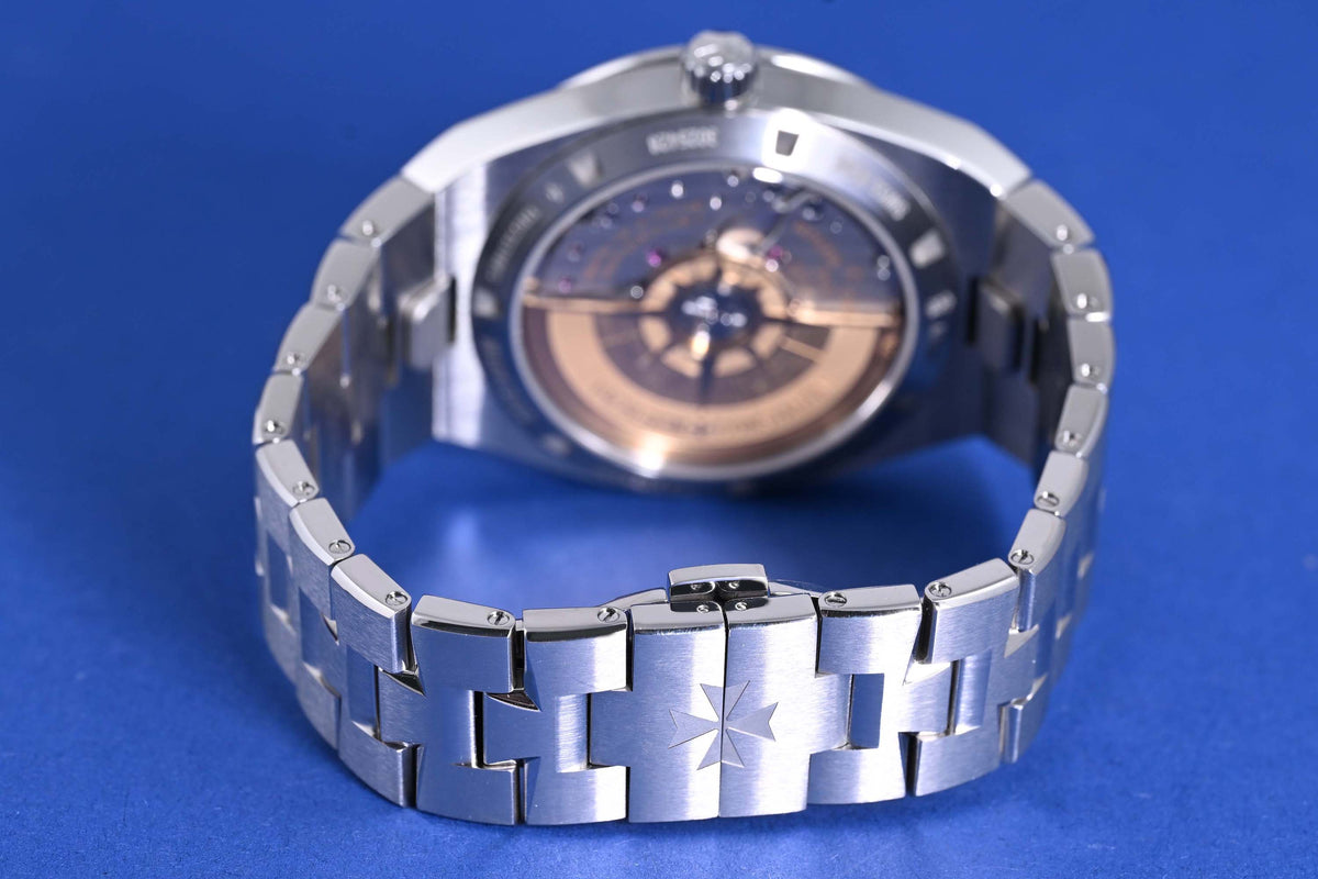 Vacheron Constantin Overseas - 4520V - Full Set - Blue Dial - 2025