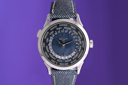 Patek Philippe World Time 5230P-001 Platin - Blue Dial - Full Set