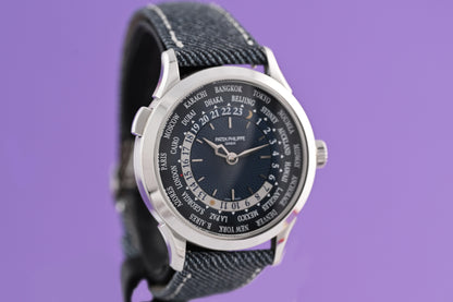 Patek Philippe World Time 5230P-001 Platin - Blue Dial - Full Set