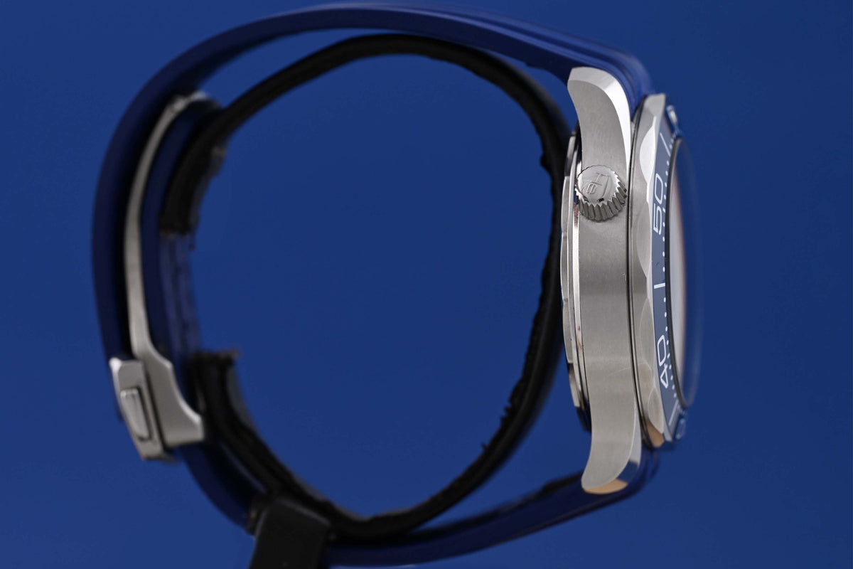 Omega Seamaster Diver 300M - Blue Dial - Full Set