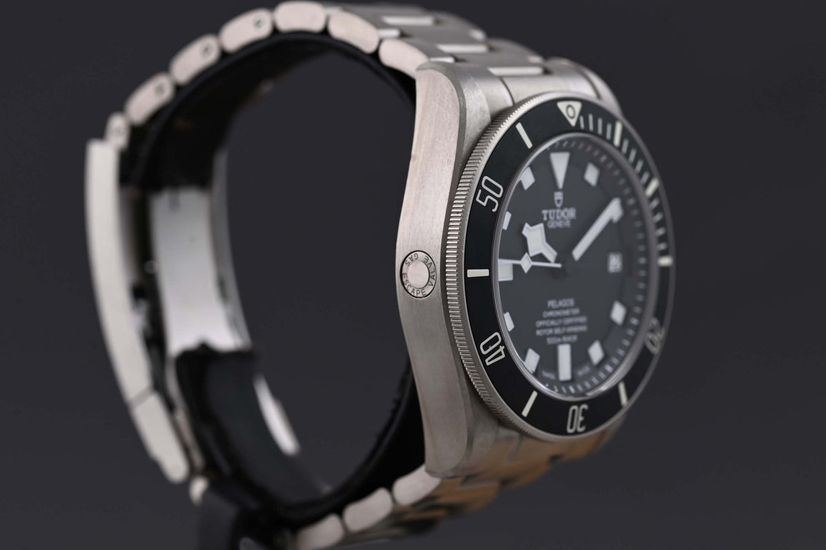 Tudor Pelagos - 25600TN  - Titanium - Black Dial - Full Set