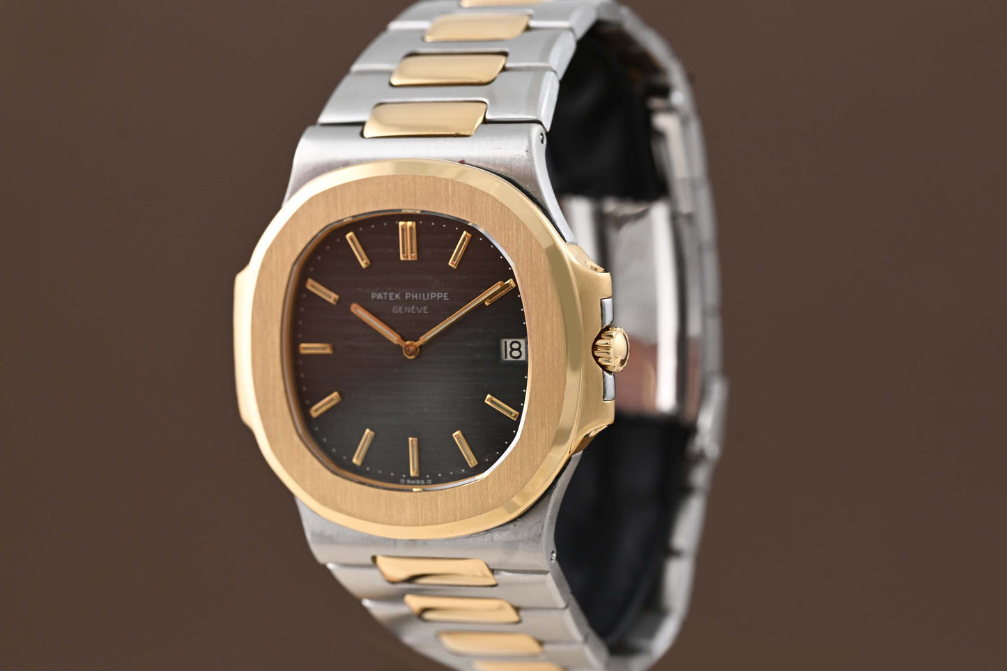 Patek Philippe Nautilus Jumbo 3700 Stahl/Gold - Fresh Service