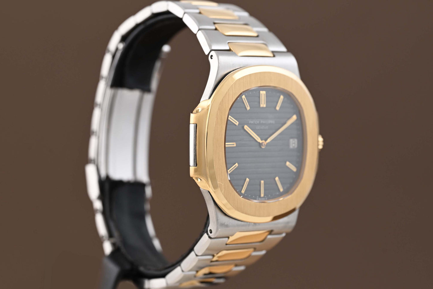 Patek Philippe Nautilus Jumbo 3700 Stahl/Gold - Fresh Service