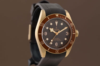 Tudor Black Bay Bronze - 79250BM - Full Set