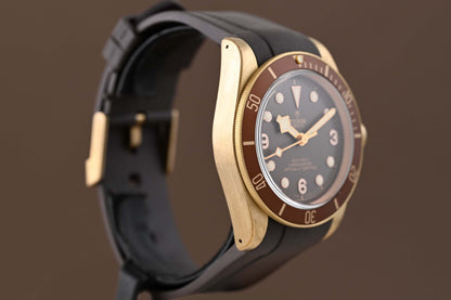 Tudor Black Bay Bronze - 79250BM - Full Set