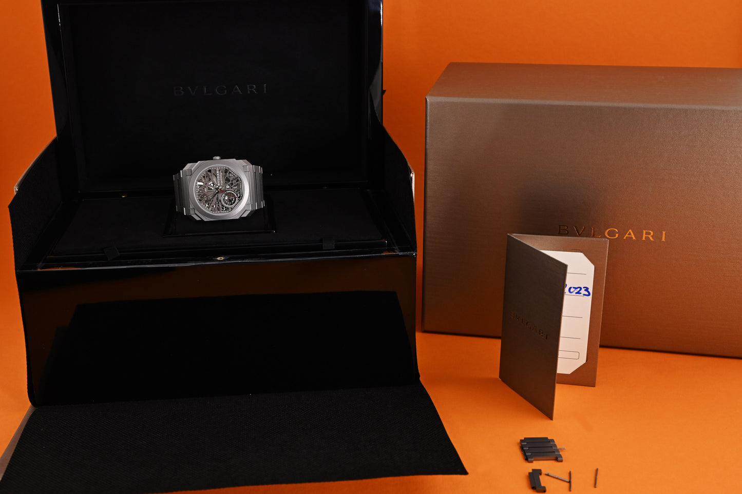 Bulgari Octo Finissimo Titan - Full Set