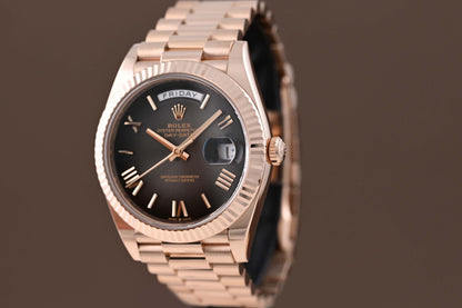 Rolex Day Date 40 Roségold 228235 - Full Set - Ombre Dial - Like NEW
