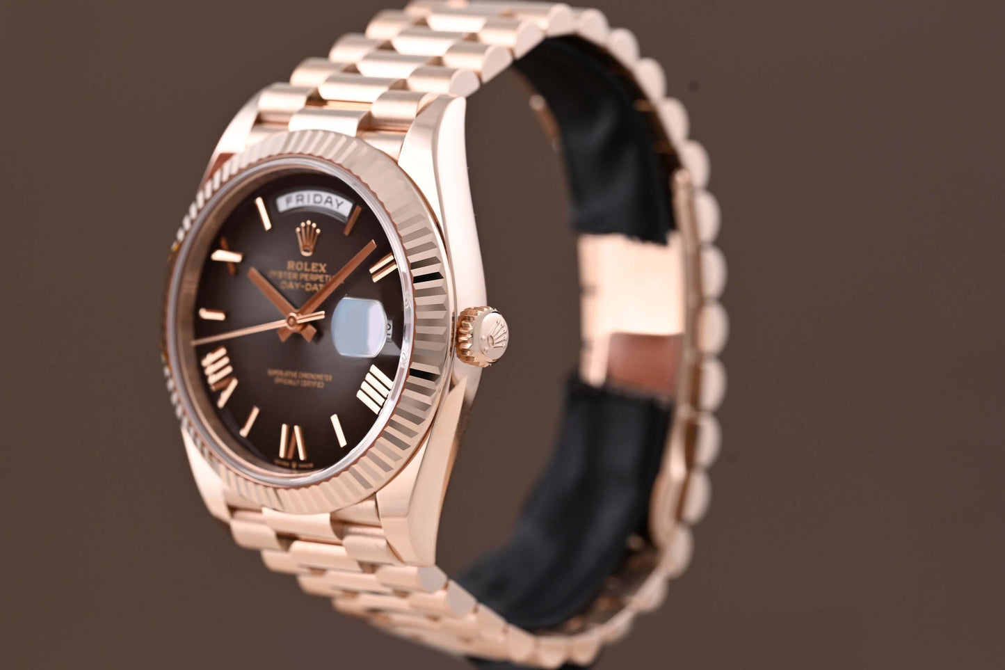 Rolex Day Date 40 Roségold 228235 - Full Set - Ombre Dial - Like NEW