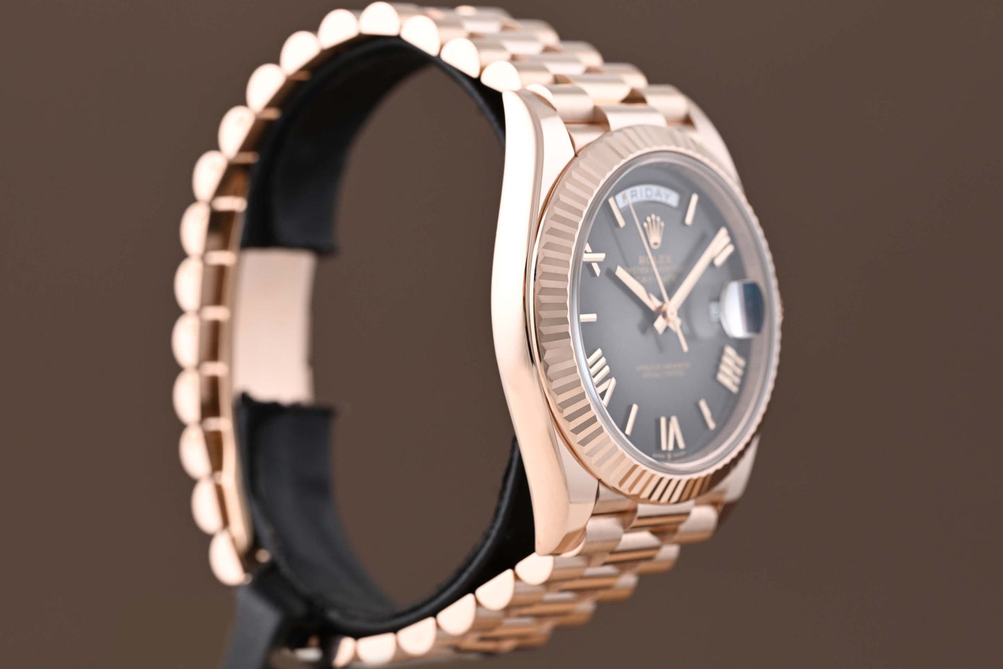 Rolex Day Date 40 Roségold 228235 - Full Set - Ombre Dial - Like NEW