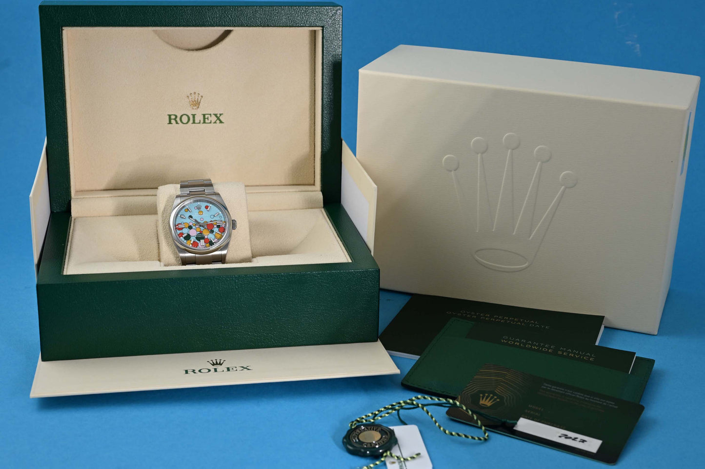 Rolex Oyster Perpetual 36 mm 126000 - Full Set - Celebration Dial - NEW