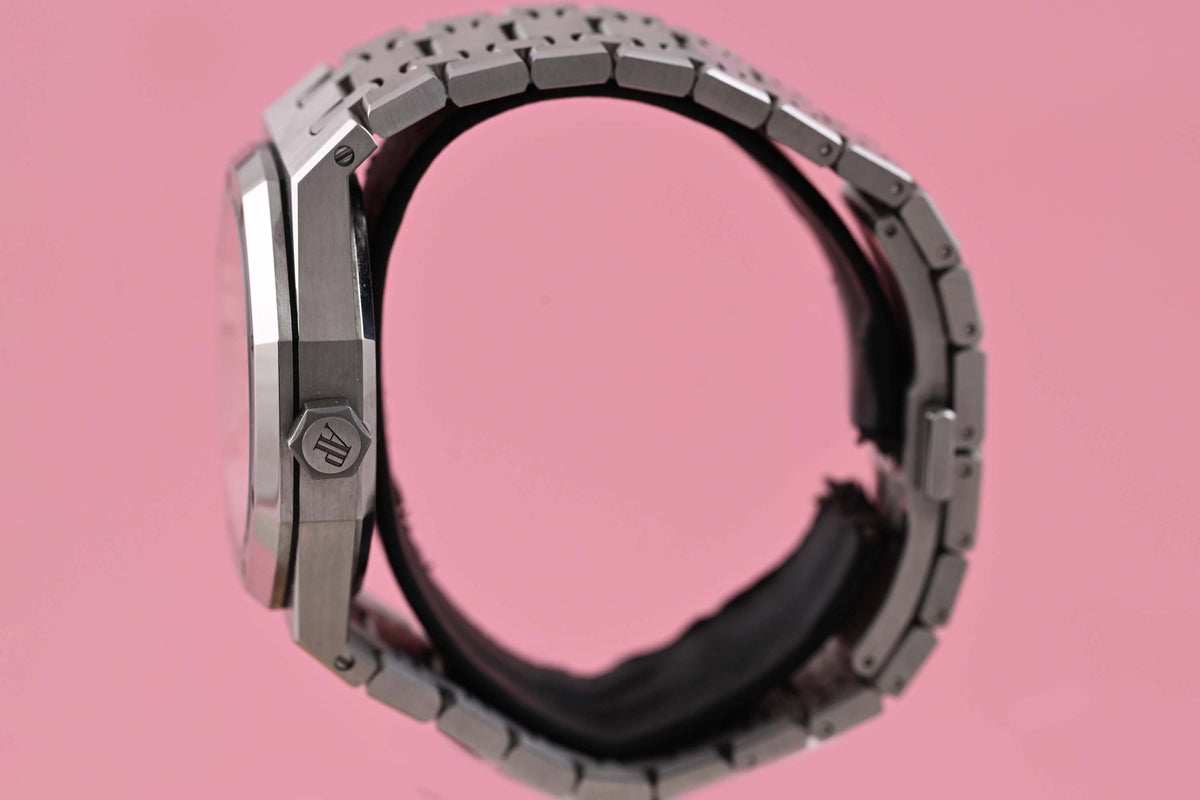 Audemars Piguet Royal Oak - 15450ST - Full Set