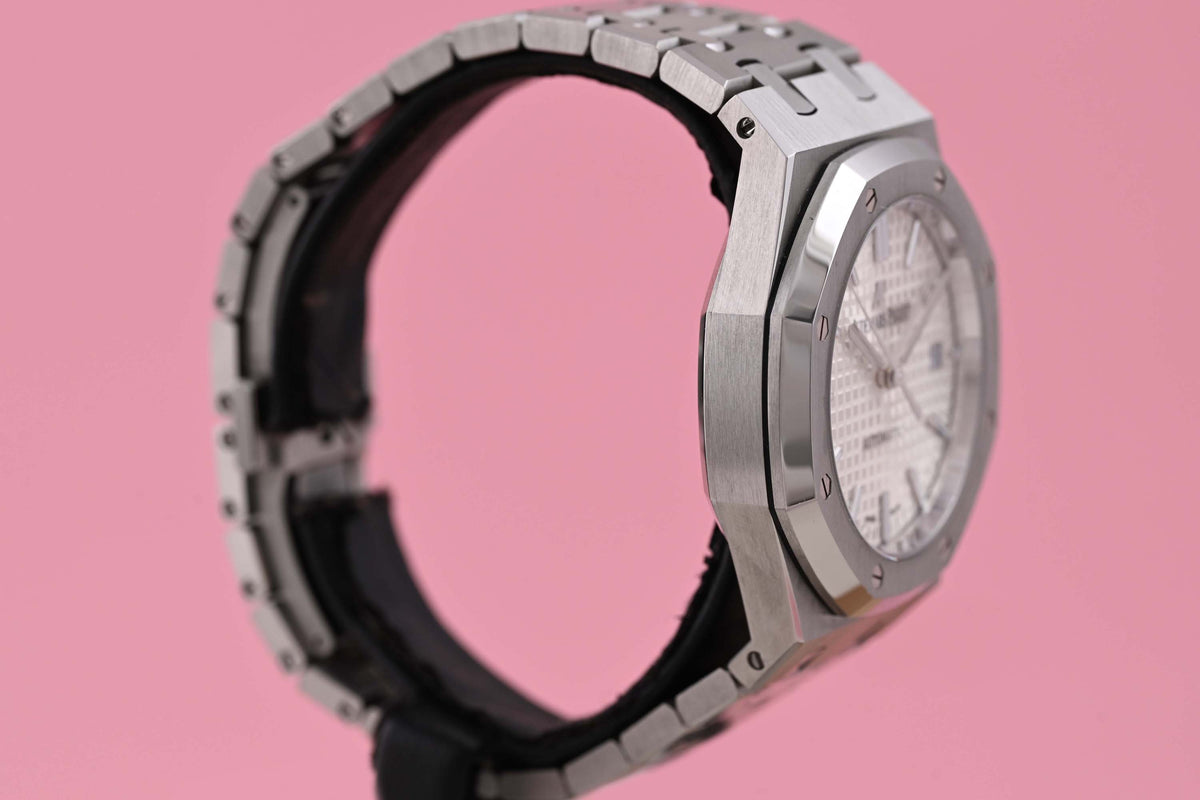 Audemars Piguet Royal Oak - 15450ST - Full Set