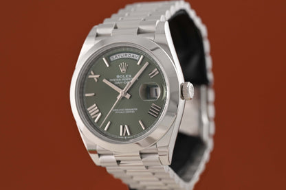 Rolex Day Date 40 Platin 228206 - Full Set - Green Dial