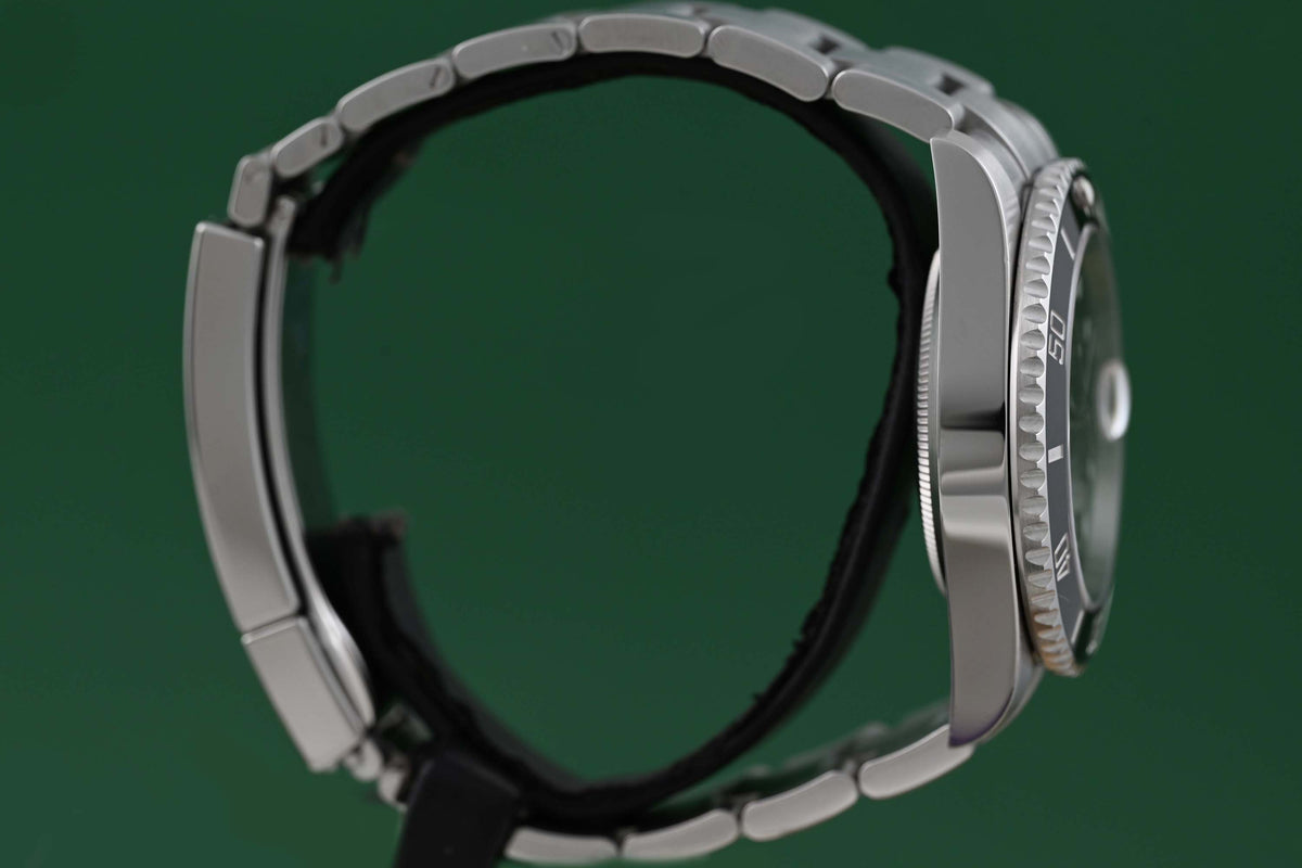 Rolex Submariner Date 116610LN - Full Set - 40mm