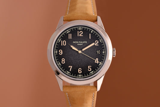 Patek Philippe Calatrava 5226G-001 - Full Set