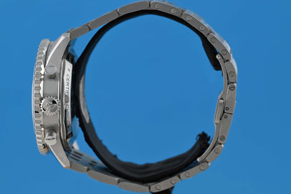 Breitling Navitimer  B19 Chronograph 43 Perpetual Calendar - Full Set