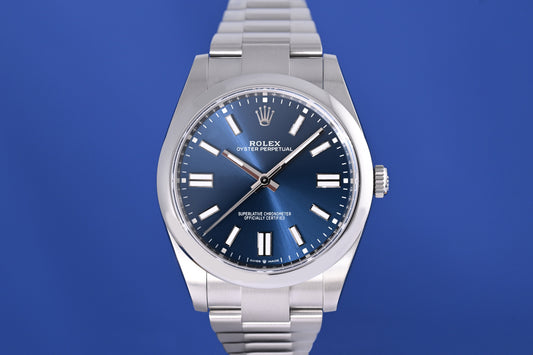 Rolex Oyster Perpetual 41mm 124300 - Full Set - Blue Dial - NEW