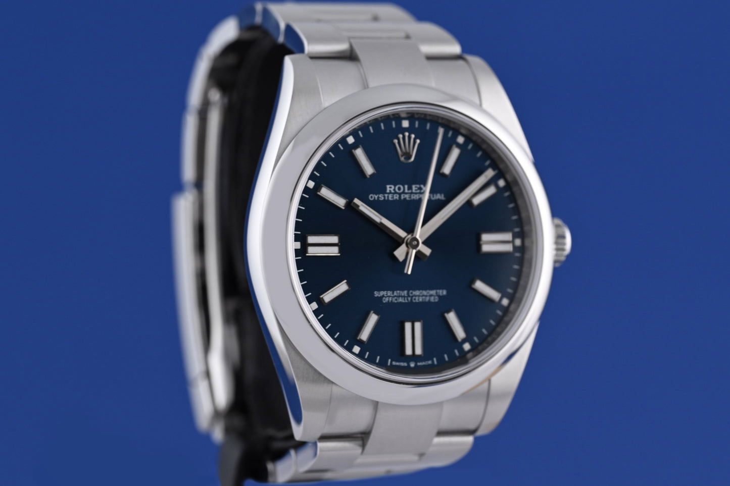 Rolex Oyster Perpetual 41mm 124300 - Full Set - Blue Dial - NEW