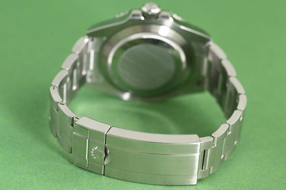 Rolex Submariner No Date 124060 - Full Set