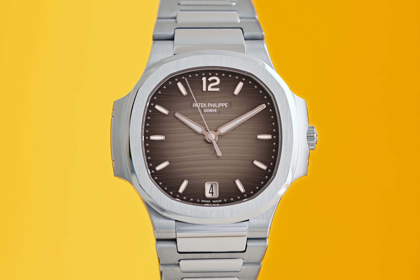 Patek Philippe Nautilus 7118/1A-011 - Full Set - NEW 2025