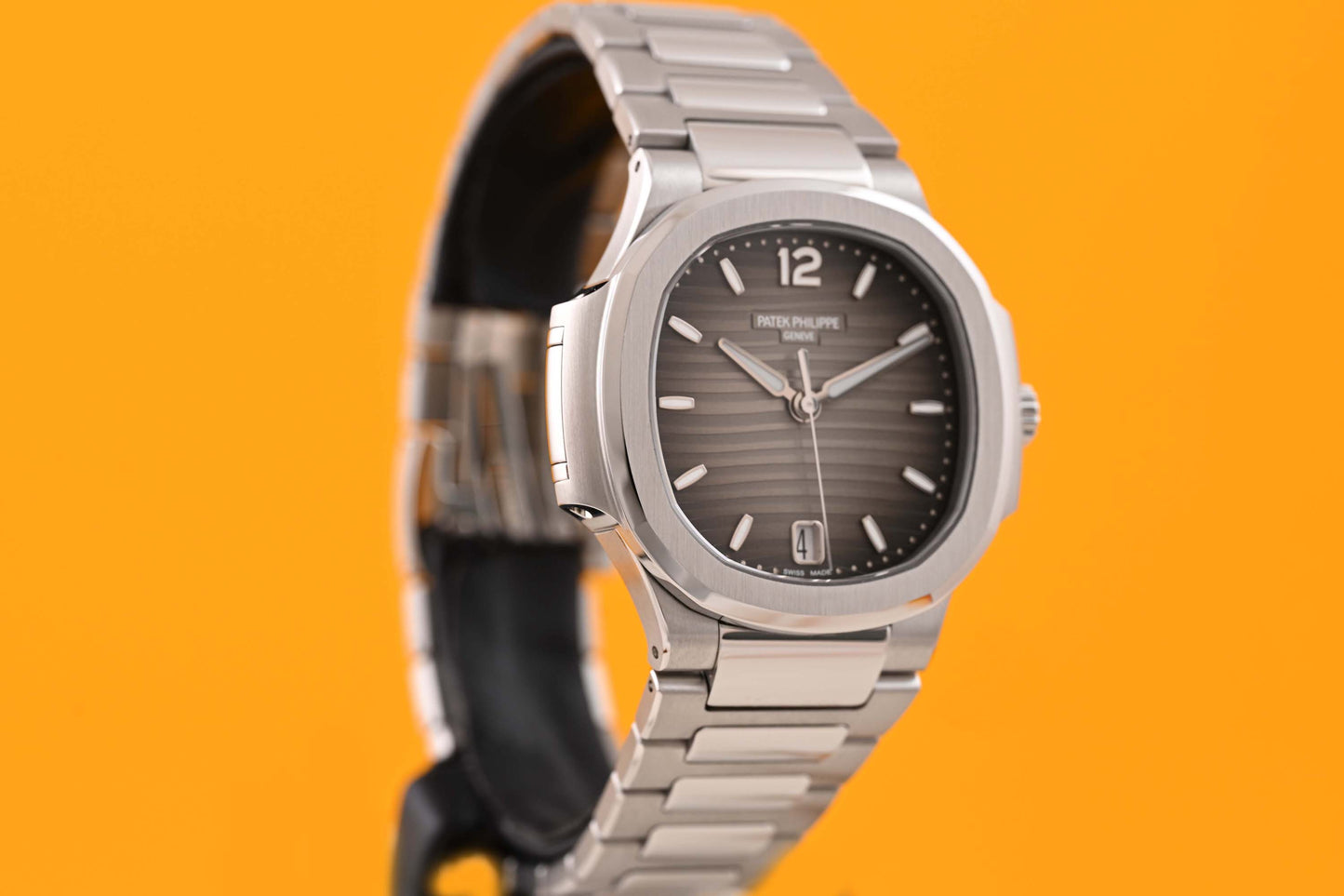 Patek Philippe Nautilus 7118/1A-011 - Full Set - NEW 2025